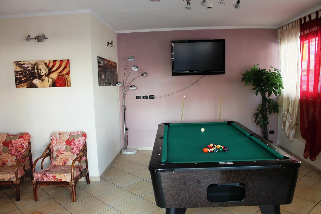 רימיני Hotel Oblio מראה חיצוני תמונה