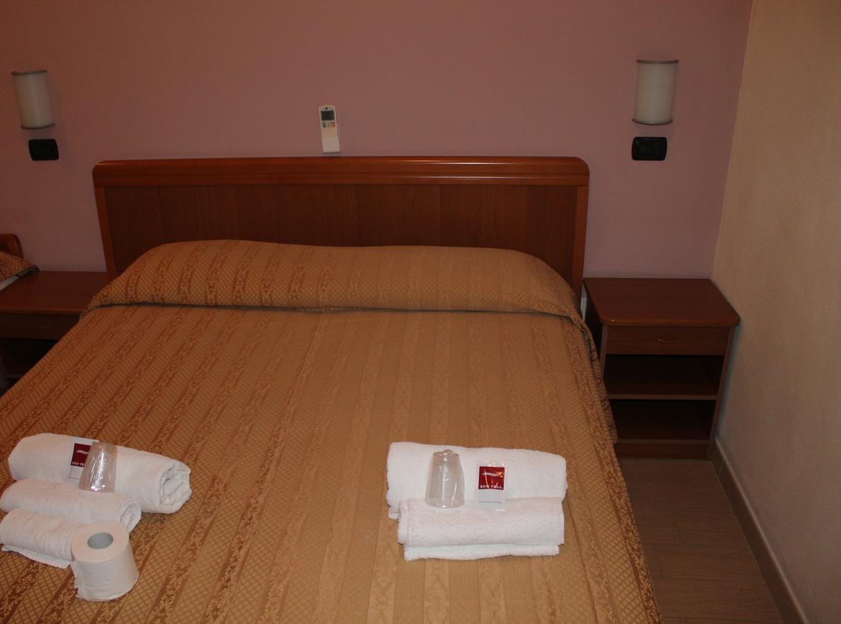 רימיני Hotel Oblio מראה חיצוני תמונה